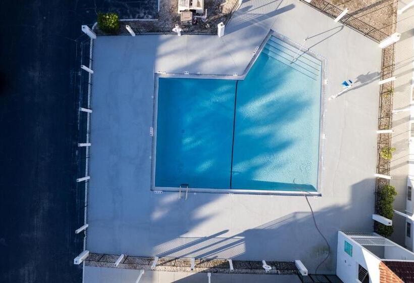 هاستل Impeccably Cozy Hotel Room Developer Inn Express