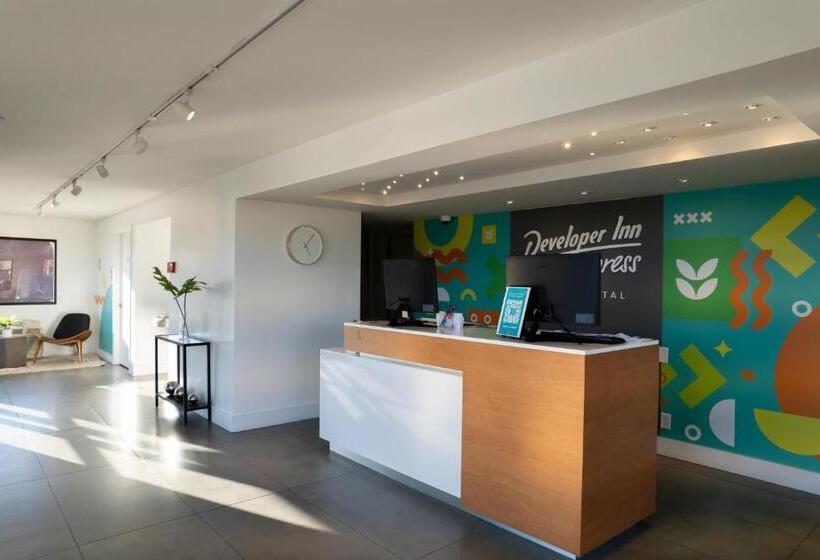 هاستل Impeccably Cozy Hotel Room Developer Inn Express