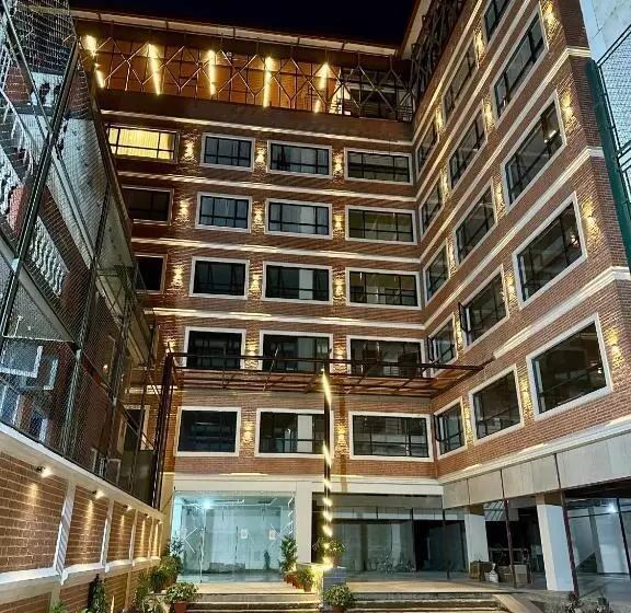 هتل Crystal Pashupati