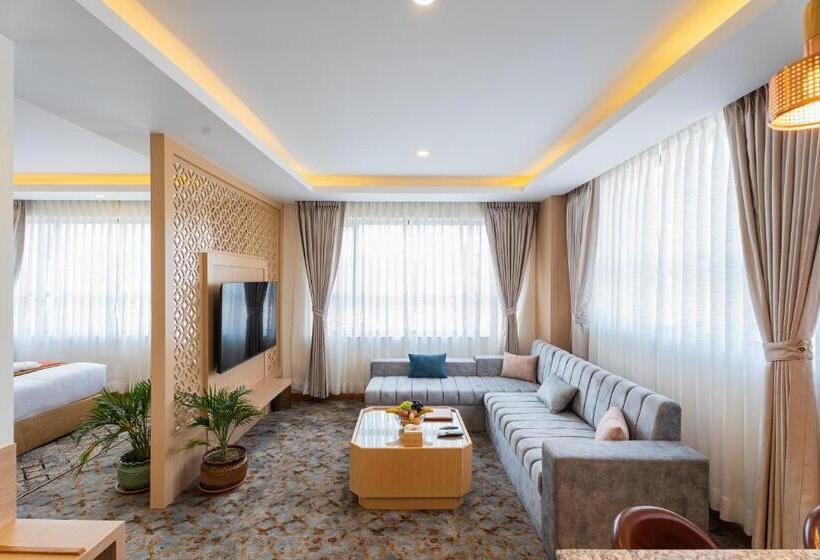 هتل Crystal Pashupati