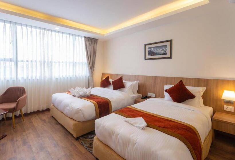 هتل Crystal Pashupati