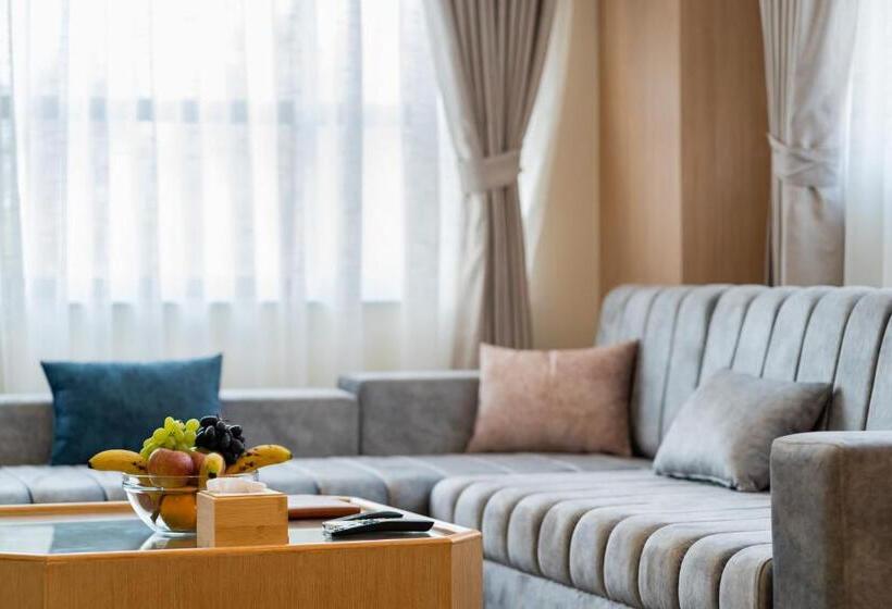 هتل Crystal Pashupati