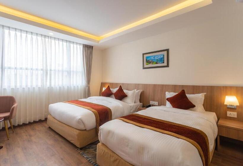 هتل Crystal Pashupati