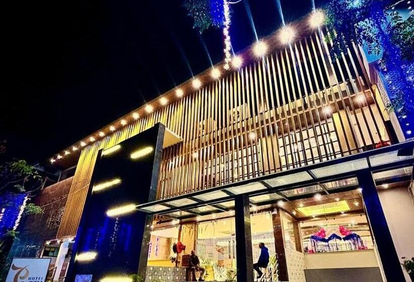 Hotel Parth Residency