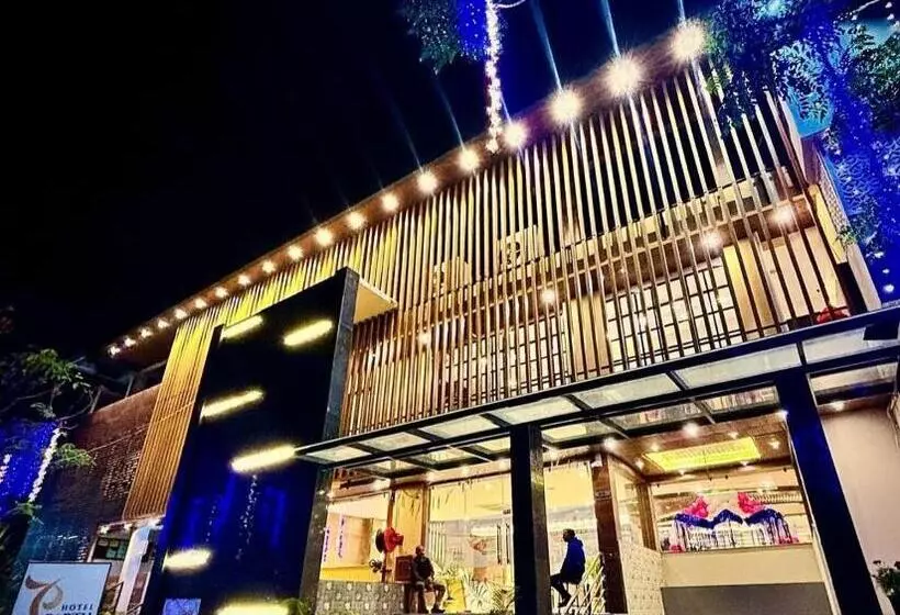 ホテル Parth Residency