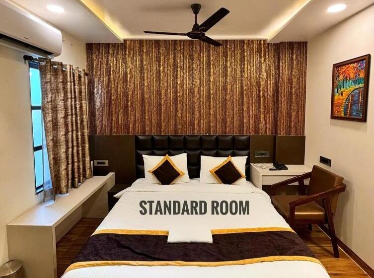 Hotel Parth Residency