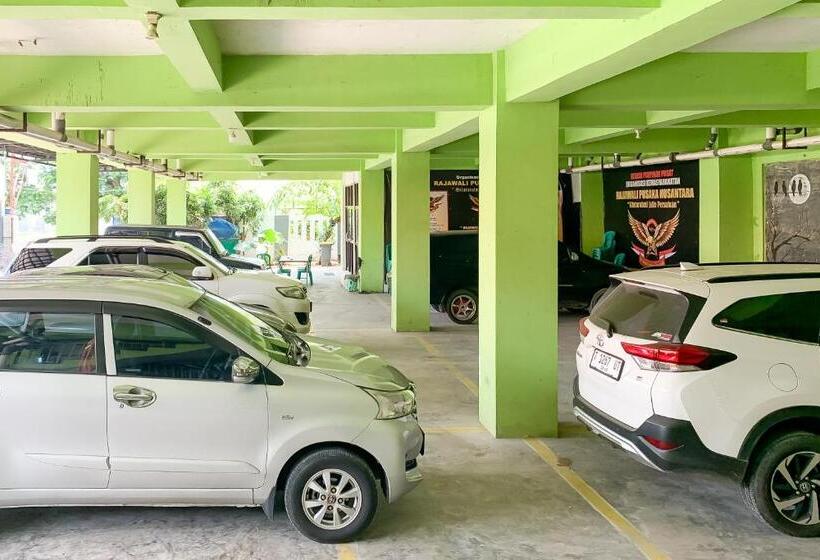 Otel Penginapan Losmen Ayu Pamanukan Redpartner