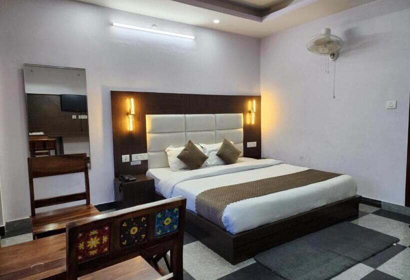 בית מלון כפרי The White House