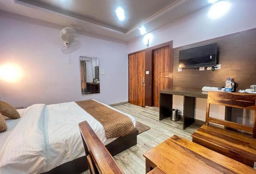 בית מלון כפרי The White House