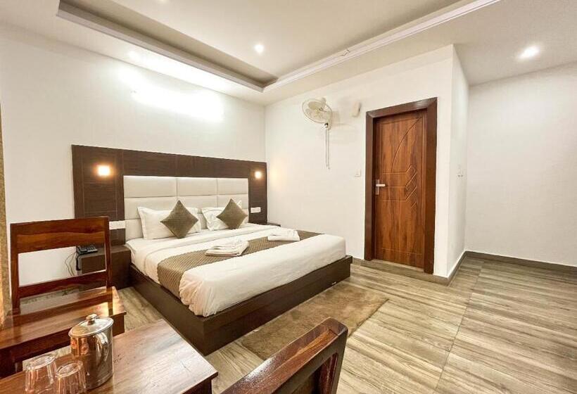 בית מלון כפרי The White House