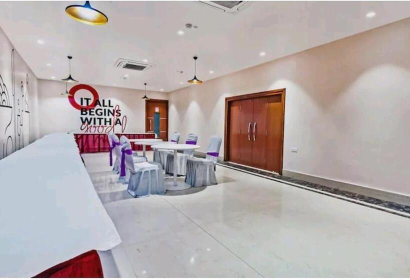 酒店 Veridian 100 Meter From Sahara Hospital Gate No 3