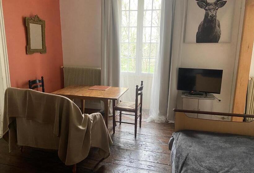 La Maison De Camille