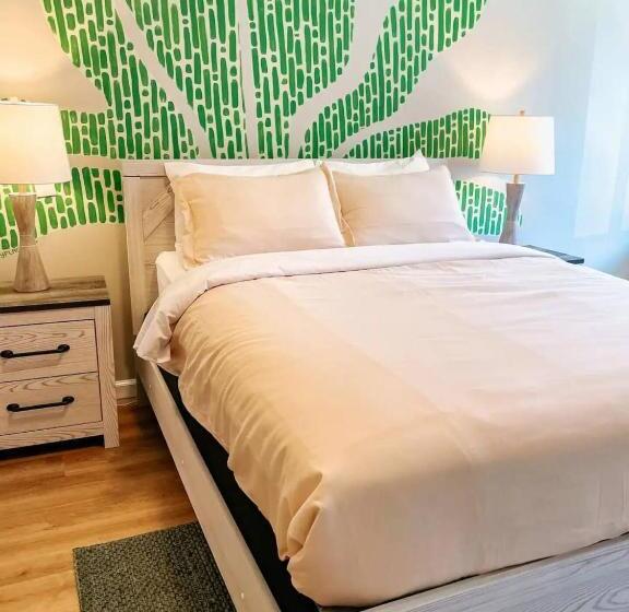 Motel Meadow Room At The Trailblazer Unit 5