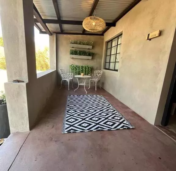 Majatalo Frere Guesthouse