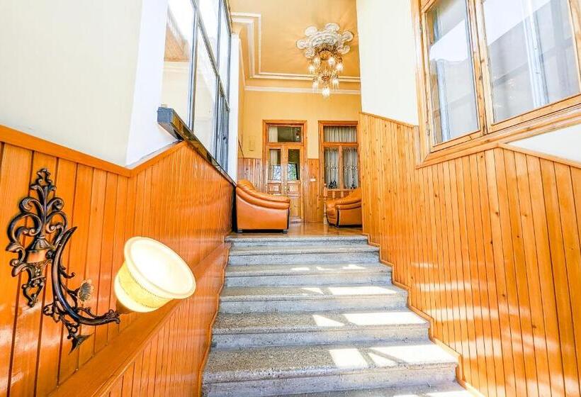 پانسیون Guest House Sector 30