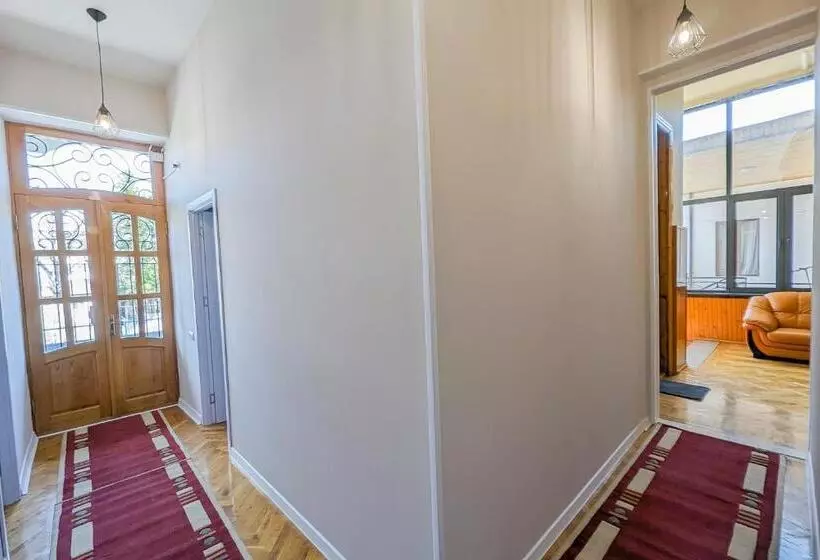پانسیون Guest House Sector 30