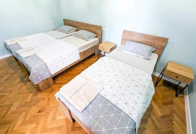 پانسیون Guest House Sector 30