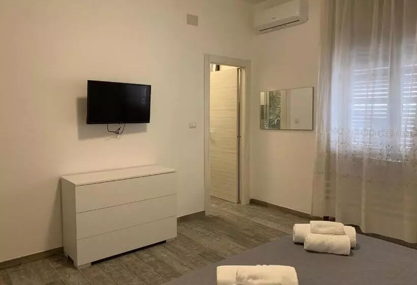 تختخواب و صبحانه My Home