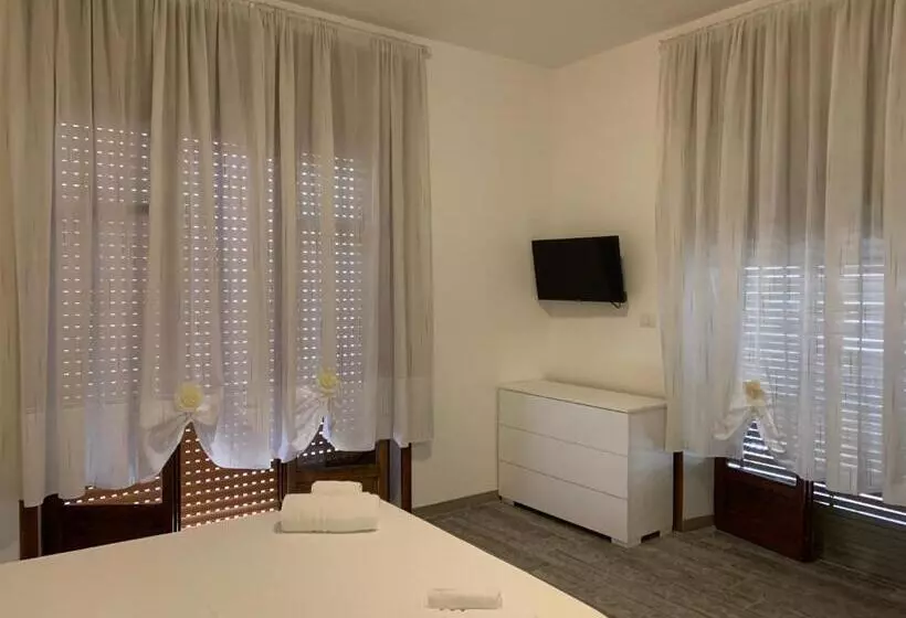 تختخواب و صبحانه My Home