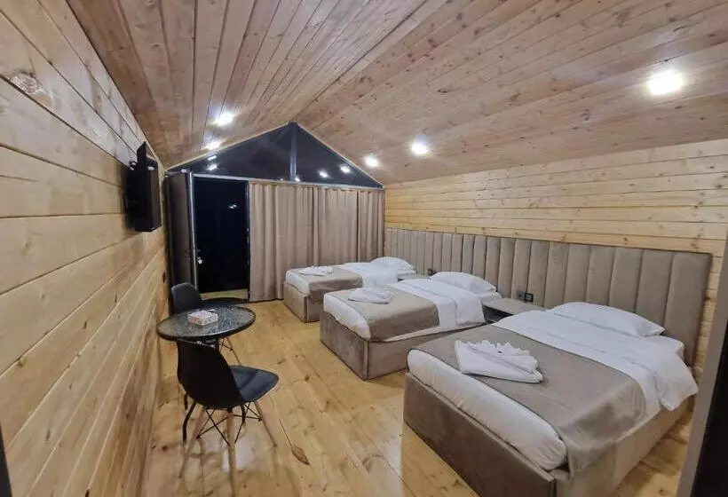 Aamiaismajoitus (B&B) Nice House Hotel Meghri