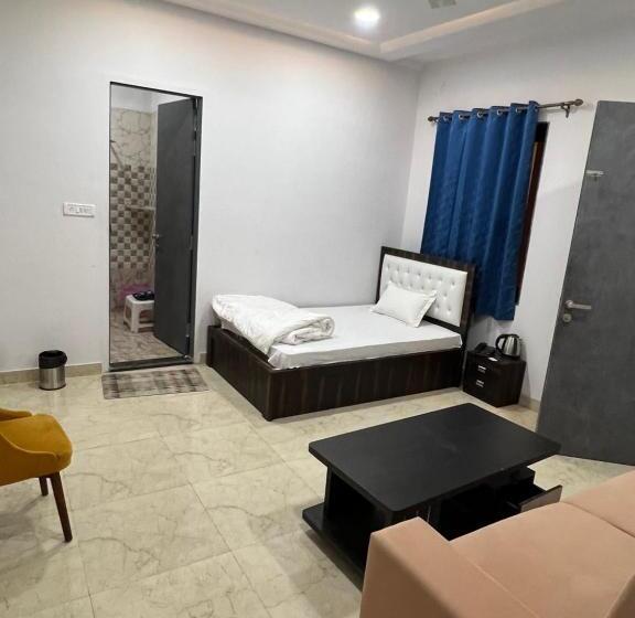 هتل Ggopala Restaurant & Rooms