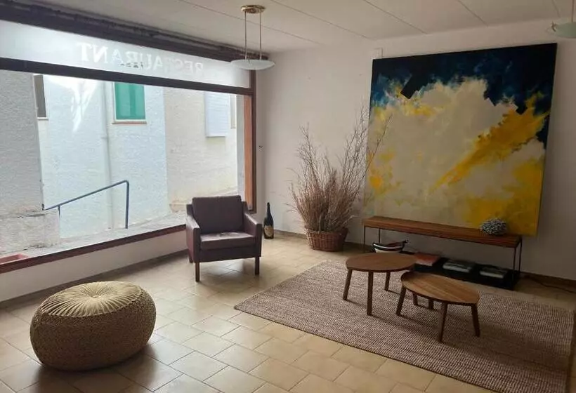 Hotelli Hostal Sol I Sombra