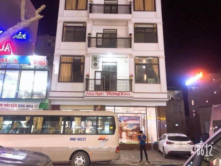 هتل Khách Sạn Trường Kiều