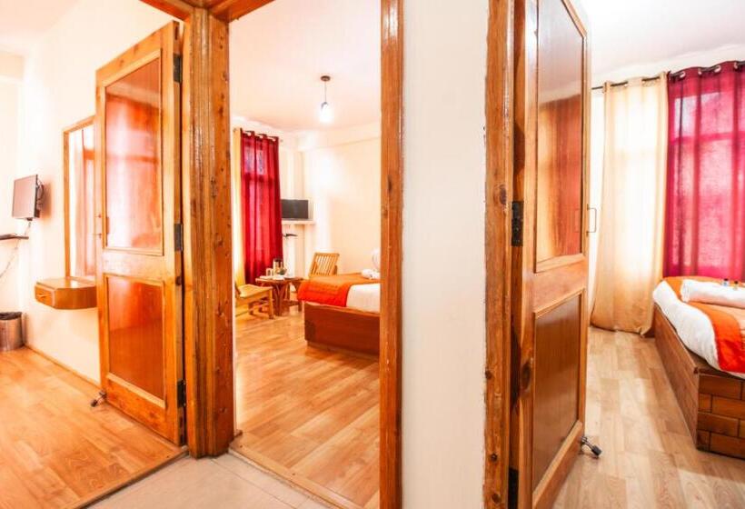 Отель Kingston A Luxury Stay, Manage By Shuru Haven Unit