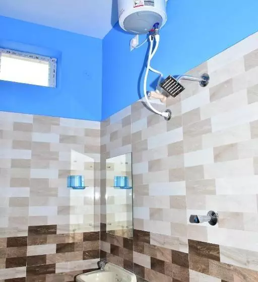 Hotelli Kirithi Ac & Residency