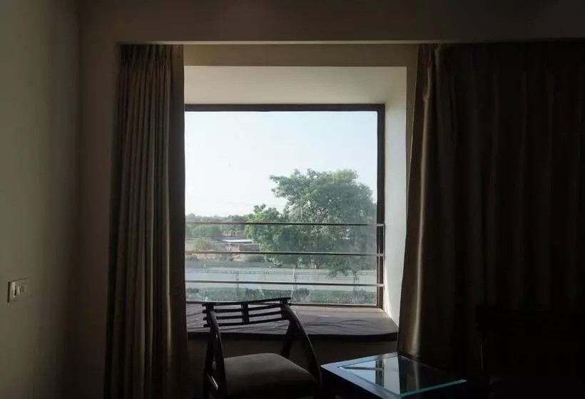 Nirmal Hotel And Resort