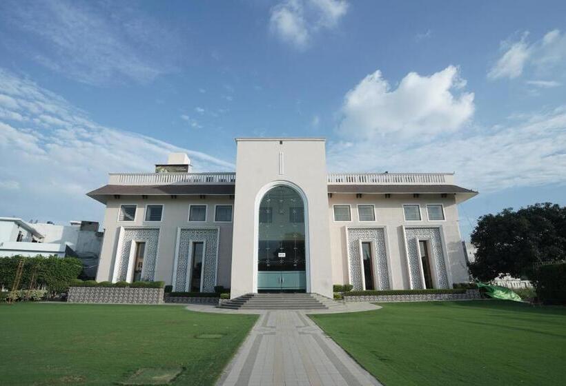 Nirmal Hotel And Resort