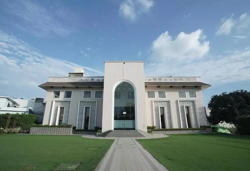 Nirmal Hotel And Resort
