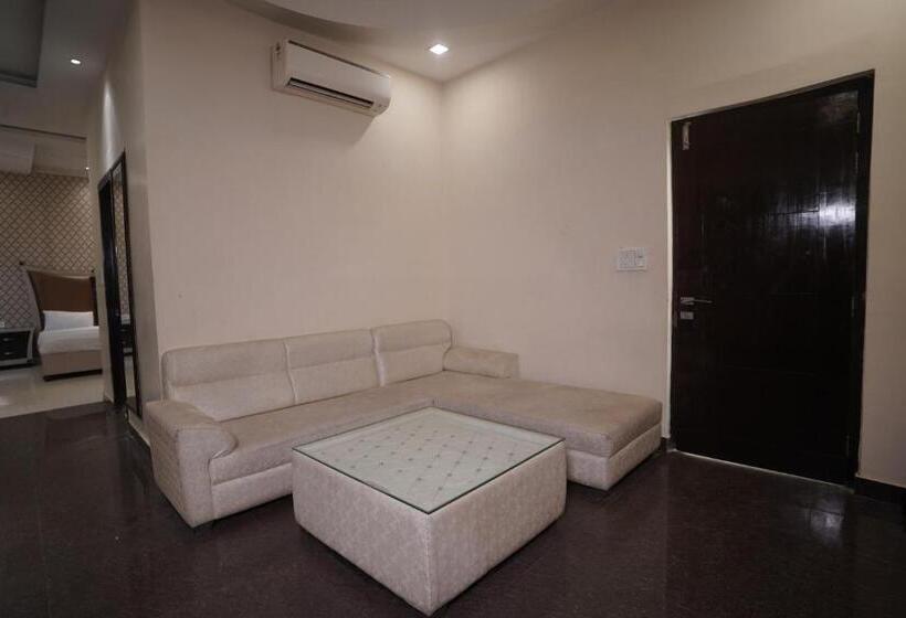 Nirmal Hotel And Resort