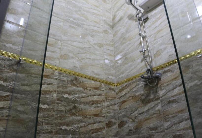 هتل Pyramita Luxury