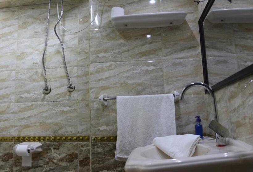 هتل Pyramita Luxury