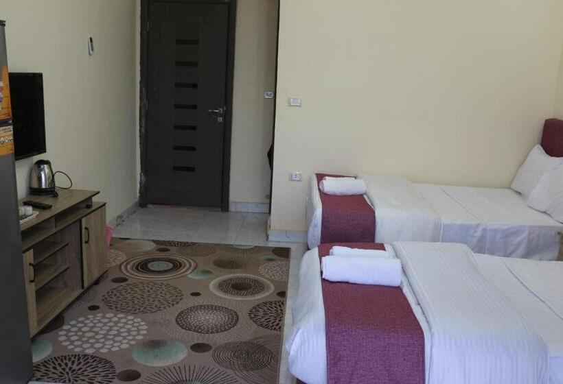 هتل Pyramita Luxury