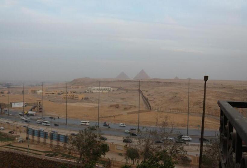 هتل Pyramita Luxury