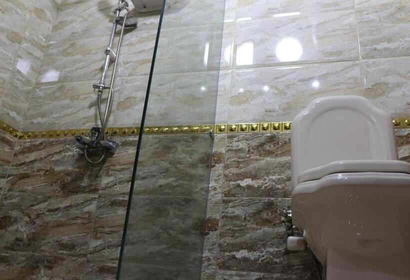 هتل Pyramita Luxury