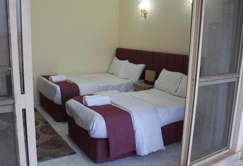 هتل Pyramita Luxury