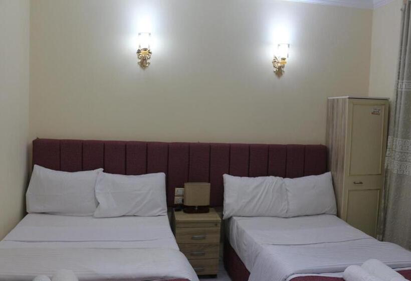 هتل Pyramita Luxury