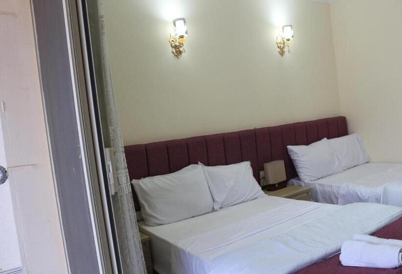 هتل Pyramita Luxury