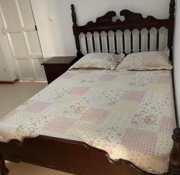 هتل Room In Achada São Filipe, Praia