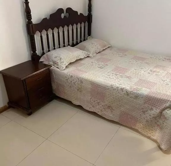 هتل Room In Achada São Filipe, Praia