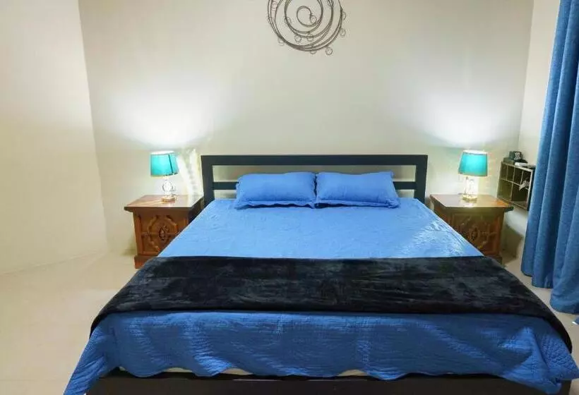 Hotelli Root Wellness Arenal