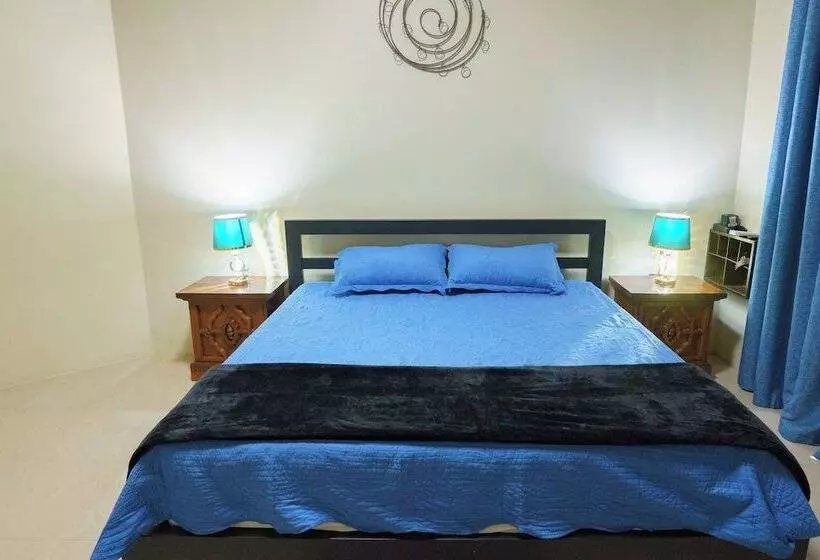 Hotelli Root Wellness Arenal