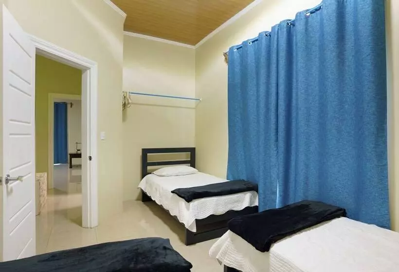 Hotelli Root Wellness Arenal