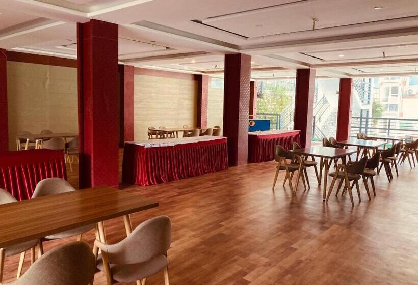 Отель Saksham Inn