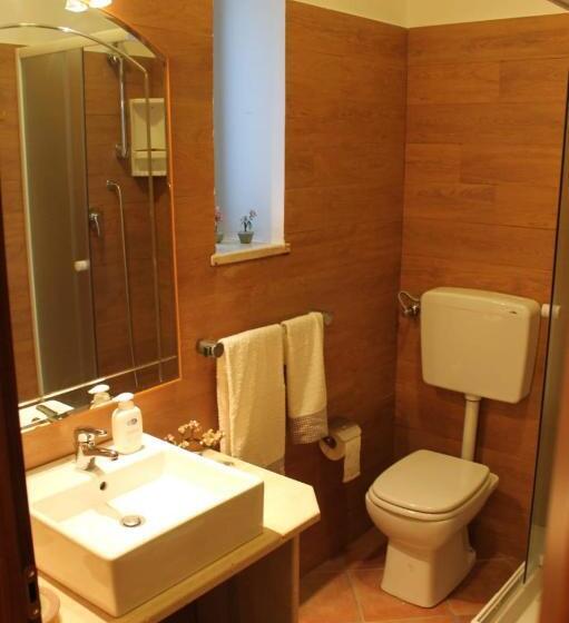 בית מלון כפרי Tenuta Frontini