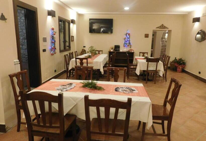 בית מלון כפרי Tenuta Frontini