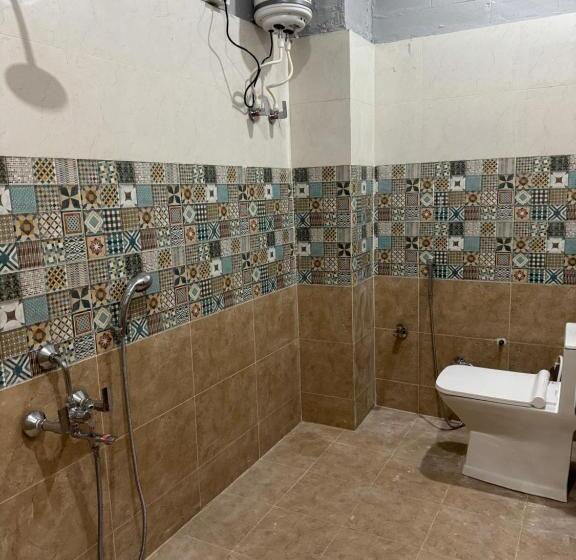 酒店 The Rajgharana Resort